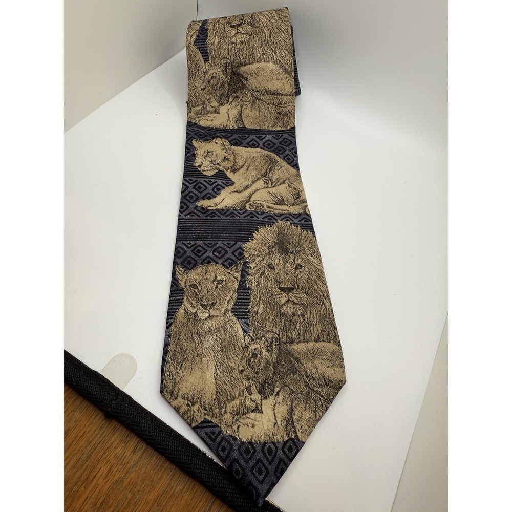 Vintage Endangered Species Silk Tie 59"x4"‎ USA Lion Savanna Wildlife Jacquard